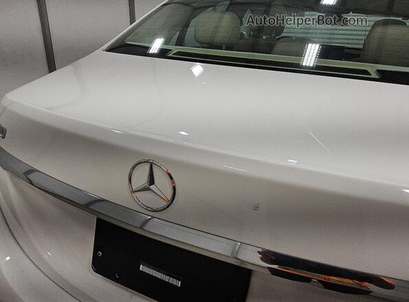 55SWF4JBXGU173017 2016 MERCEDES-BENZ C White 