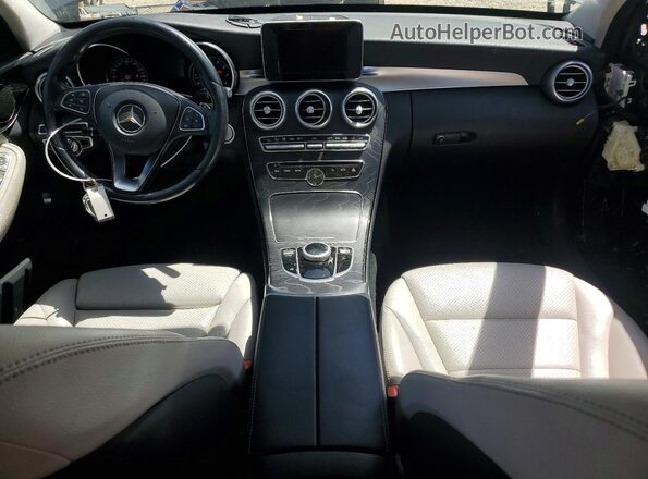 55SWF4JBXHU194600 2017 MERCEDES-BENZ C Gray Dashboard view