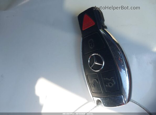 55SWF4JBXHU218426 2017 MERCEDES-BENZ C-CLASS Black Dashboard view