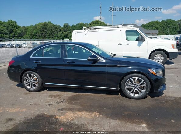 55SWF4JBXHU225649 2017 MERCEDES-BENZ C-CLASS Black Вид задньої частини салону