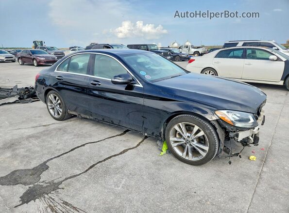 55SWF4JBXHU233203 2017 MERCEDES-BENZ C Black Front right