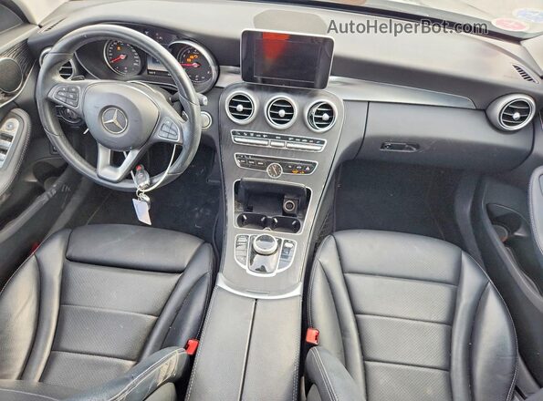 55SWF4JBXHU233203 2017 MERCEDES-BENZ C Black Dashboard view