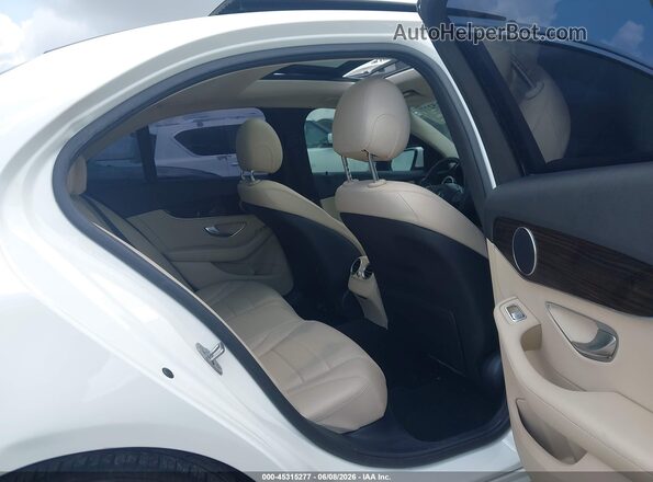 55SWF4JBXJU245471 2018 MERCEDES-BENZ C-CLASS White Vista de la etiqueta del VIN