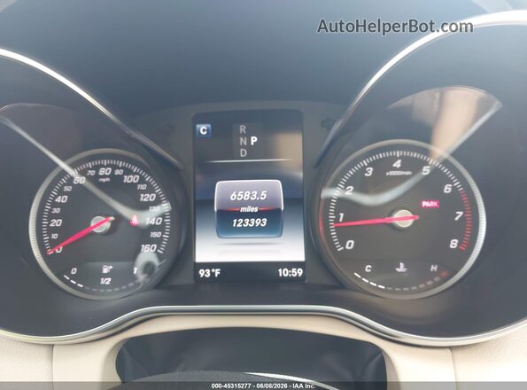 55SWF4JBXJU245471 2018 MERCEDES-BENZ C-CLASS White Vista de los asientos traseros