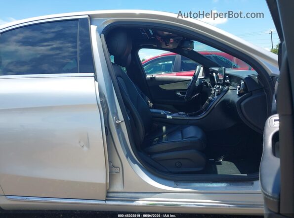 55SWF4JBXJU249696 2018 MERCEDES-BENZ C-CLASS Silver Front interior view