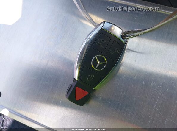 55SWF4JBXJU249696 2018 MERCEDES-BENZ C-CLASS Silver Dashboard view