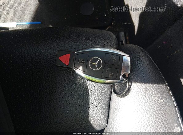 55SWF4KB0GU101886 2016 MERCEDES-BENZ C-CLASS Black Առջևի վահանակի տեսք
