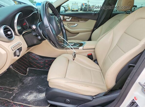 55SWF4KB0HU181675 2017 MERCEDES-BENZ C Белый Вид салона спереди