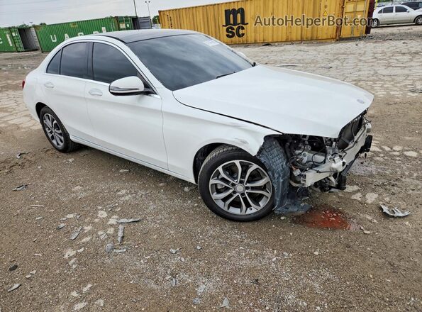 55SWF4KB0HU181675 2017 MERCEDES-BENZ C Белый Передняя правая четверть