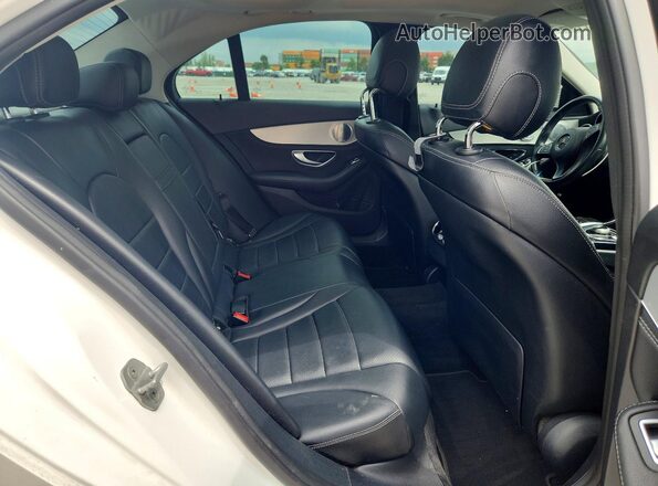55SWF4KB2GU115935 2016 MERCEDES-BENZ C White Widok tylnych siedzeń