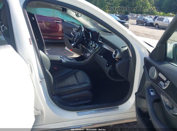 55SWF4KB3HU195828 2017 MERCEDES-BENZ C-CLASS White Սալոնի դիմացի տեսք