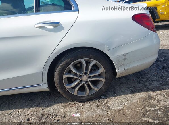 55SWF4KB3HU195828 2017 MERCEDES-BENZ C-CLASS White Դիմացի տեսք