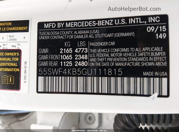 55SWF4KB5GU111815 2016 MERCEDES-BENZ C-CLASS White Engine compartment view