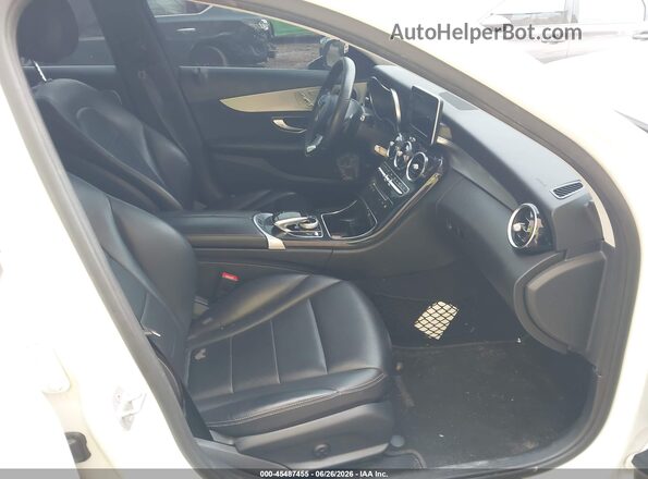 55SWF4KB7GU130933 2016 MERCEDES-BENZ C-CLASS White წინა სალონის ხედი