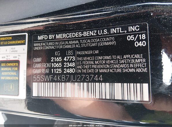 55SWF4KB7JU273744 2018 MERCEDES-BENZ C-CLASS Black Engine compartment view