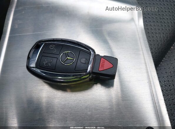 55SWF4KB8HU213840 2017 MERCEDES-BENZ C-CLASS Silver 