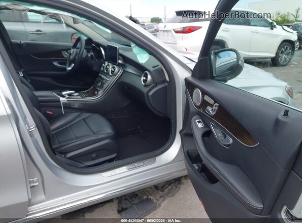 55SWF4KB8HU213840 2017 MERCEDES-BENZ C-CLASS Silver 