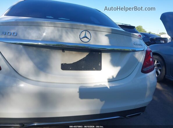 55SWF4KB8JU247220 2018 MERCEDES-BENZ C-CLASS Белый 