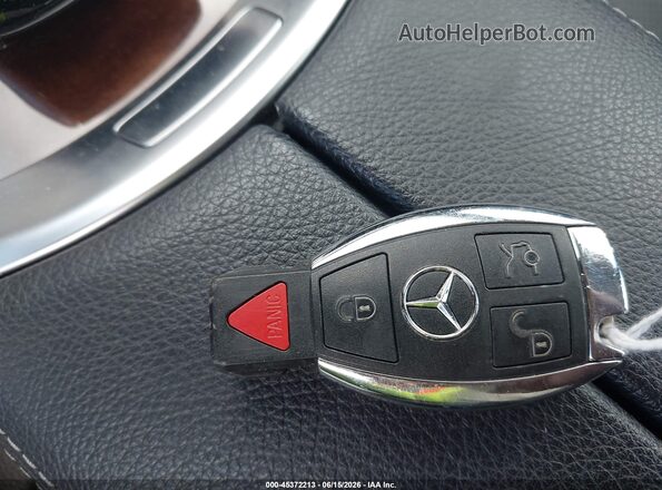 55SWF4KB9GU176022 2016 MERCEDES-BENZ C-CLASS White Dashboard view