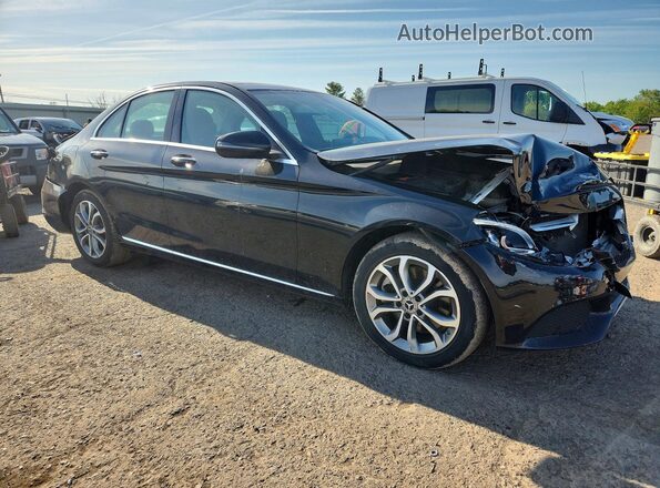 55SWF4KB9HU226063 2017 MERCEDES-BENZ C Black Front right