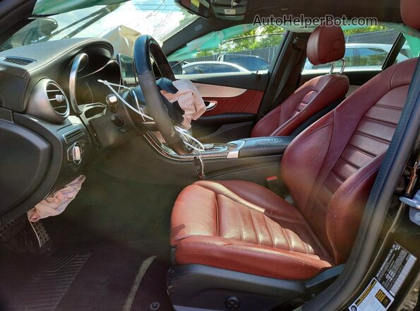 55SWF6EB0HU181912 2017 MERCEDES-BENZ C Black წინა სალონის ხედი