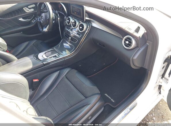 55SWF6EB4HU215110 2017 MERCEDES-BENZ AMG C 43 Белый Вид салона спереди