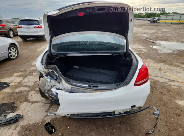 55SWF6EB7GU116604 2016 MERCEDES-BENZ C White უკანა ხედი