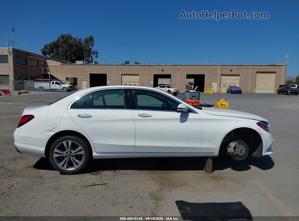 55SWF8DB0KU300126 2019 MERCEDES-BENZ C-CLASS White Widok wnętrza z tyłu
