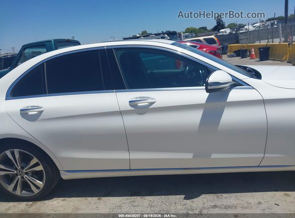55SWF8DB3KU296010 2019 MERCEDES-BENZ C-CLASS White უკანა სალონის ხედი