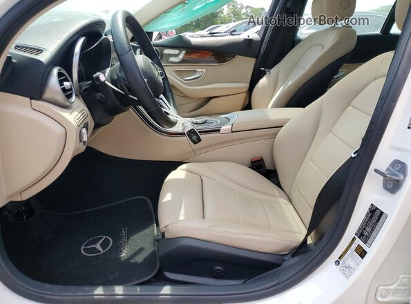 55SWF8DB3KU308592 2019 MERCEDES-BENZ C White Սալոնի դիմացի տեսք
