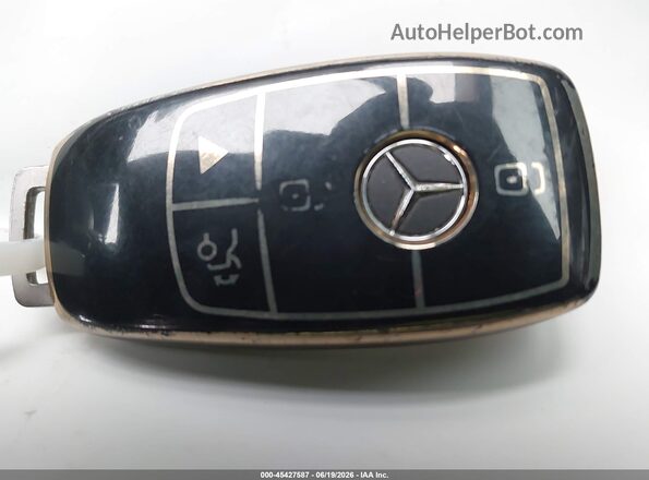 55SWF8DB7KU286970 2019 MERCEDES-BENZ C-CLASS Dark Blue Вид панелі приладів