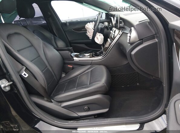 55SWF8DBXLU328999 2020 MERCEDES-BENZ C-CLASS Black Вид салону спереду