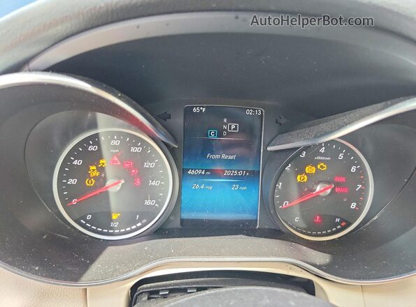 55SWF8EB0LU332770 2020 MERCEDES-BENZ C Black Widok zestawu wskaźników