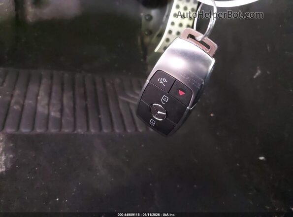 55SWF8EB1LU326170 2020 MERCEDES-BENZ C-CLASS Серебряный Вид панели приборов