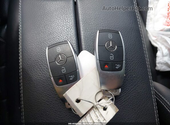 55SWF8EB6KU304664 2019 MERCEDES-BENZ C-CLASS Серебряный Вид панели приборов