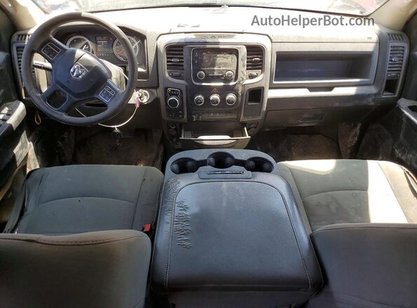 1C6RR7KM7KS724871 2019 RAM 1500 Burgundy Widok zestawu wskaźników