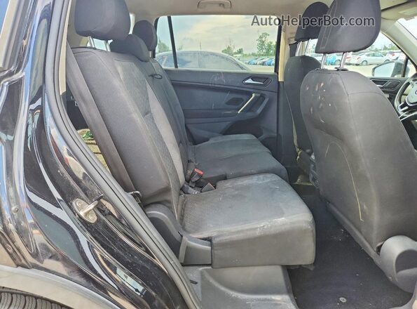 3VV1B7AX1JM013861 2018 VOLKSWAGEN TIGUAN Black 