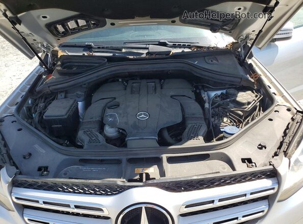 4JGDF6EE6HA847839 2017 MERCEDES-BENZ GLS Silver Vista del compartimento del motor