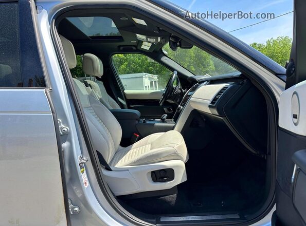 SALRJ2EX2N2460352 2022 LAND ROVER DISCOVERY Silver Հետևի նստատեղերի տեսք