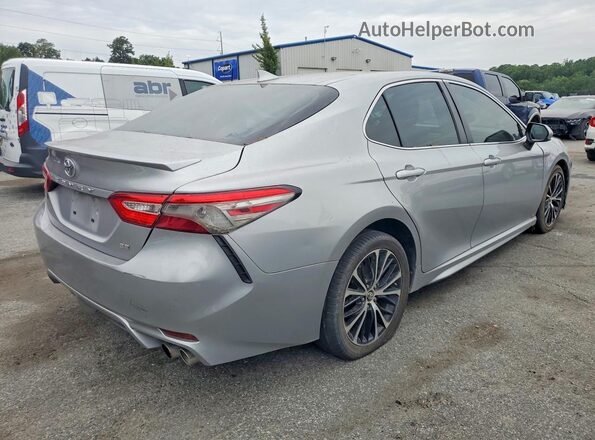 4T1B11HK0KU240156 2019 TOYOTA CAMRY Серебряный 