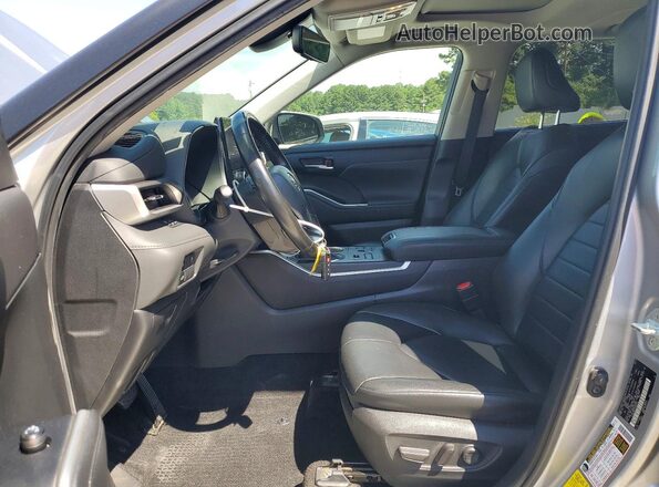 5TDKDRBH1PS020592 2023 TOYOTA HIGHLANDER Silver Vista del salpicadero