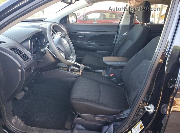 JA4ARUAU1RU023208 2024 MITSUBISHI OUTLANDER Black 