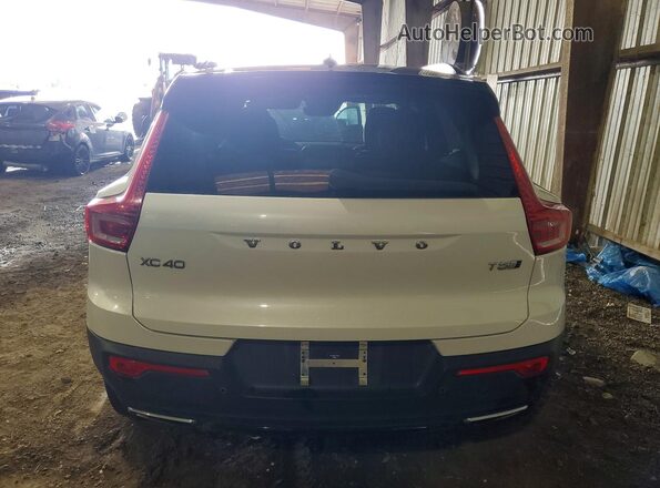 YV4162UM7K2107000 2019 VOLVO XC40 White Vista interior delantera