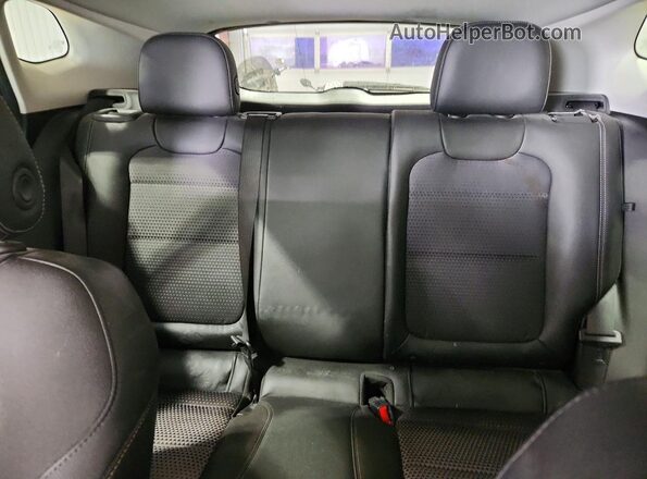 KL77LHEP1SC156721 2025 CHEVROLET TRAX Gray Вид задньої частини салону