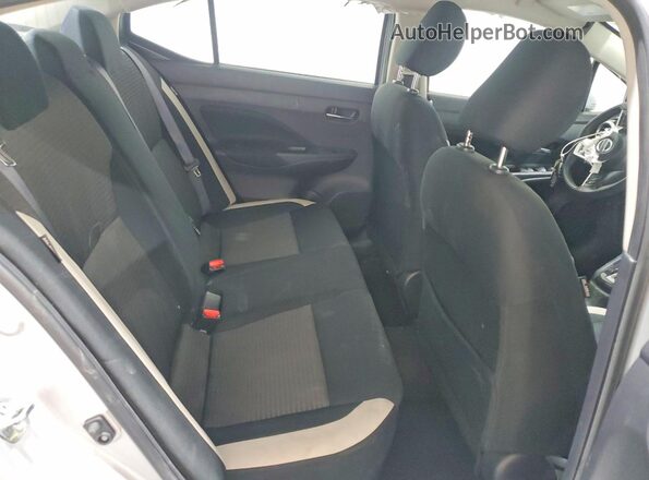 3N1CN8EV8NL839179 2022 NISSAN VERSA Silver Rear interior view