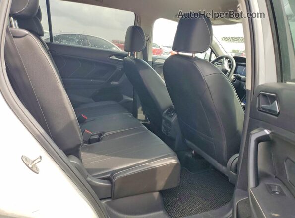 3VV3B7AXXNM122687 2022 VOLKSWAGEN TIGUAN White Вид підкапотного простору