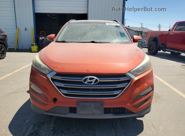 KM8J3CA27GU108708 2016 HYUNDAI TUCSON Orange Вид ззаду