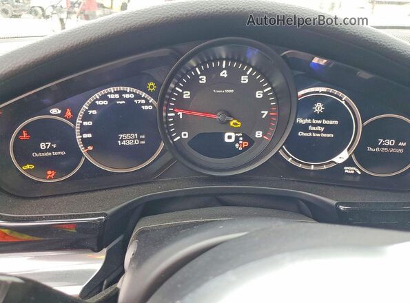WP0AA2A71HL101079 2017 PORSCHE PANAMERA Charcoal Հետևի նստատեղերի տեսք