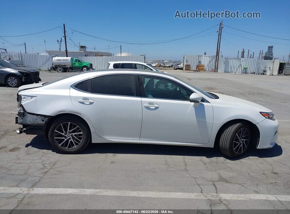 58ABK1GG0HU067699 2017 LEXUS ES 350 White 360 interior view