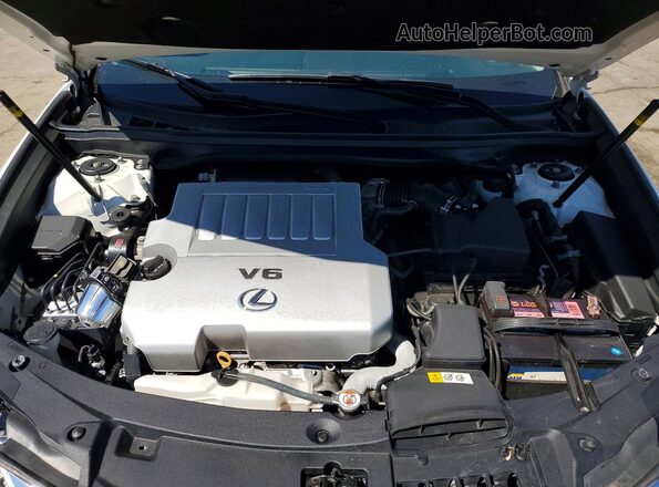 58ABK1GG5HU063163 2017 LEXUS ES White Widok wnętrza z tyłu